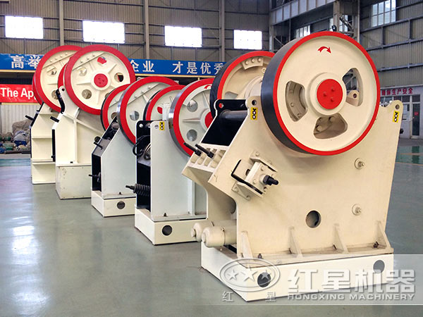 安山巖破碎機(jī) 安山巖破碎機(jī)