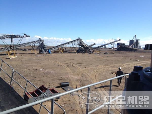 制砂機作業(yè)現(xiàn)場 制砂機作業(yè)現(xiàn)場
