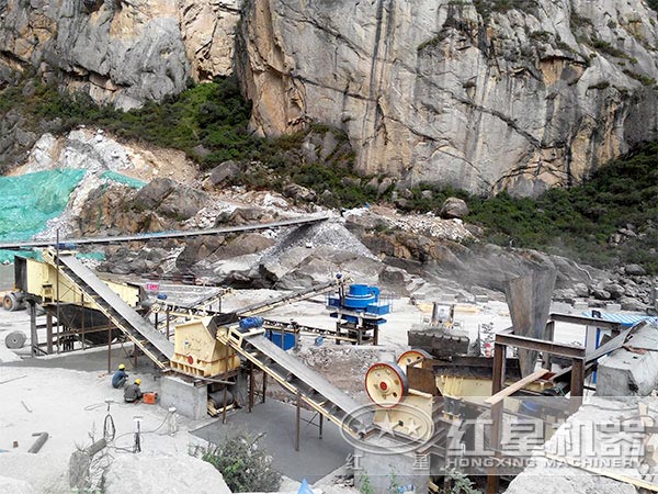 新型環保制砂生產線現場 新型環保制砂生產線現場