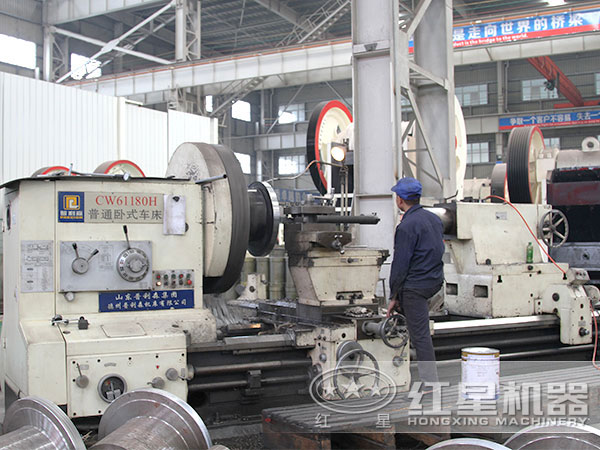 紅星破碎設備生產(chǎn)車間 紅星破碎設備生產(chǎn)車間