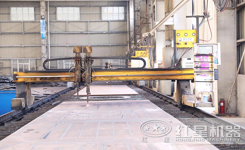 紅星大型設備生產車間 紅星大型設備生產車間