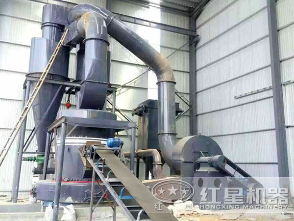 磨粉生產(chǎn)線現(xiàn)場(chǎng) 磨粉生產(chǎn)線現(xiàn)場(chǎng)