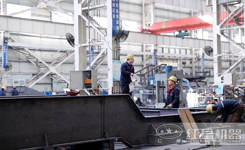 紅星移動碎石機生產車間 紅星移動碎石機生產車間