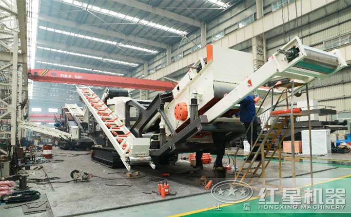 履帶移動破生產車間 履帶移動破生產車間