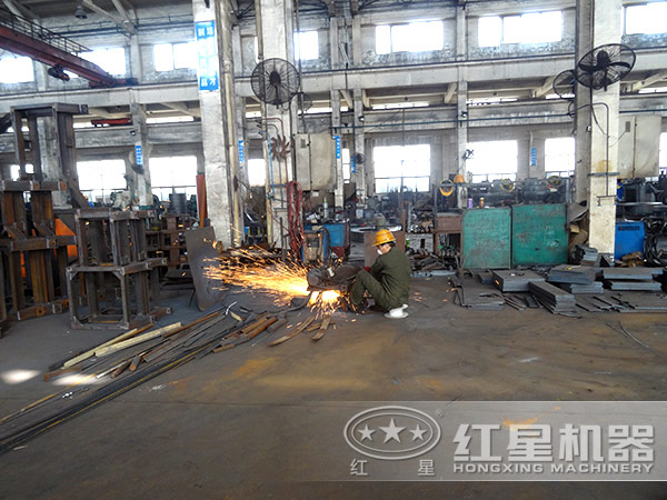 大型設備生產車間 大型設備生產車間