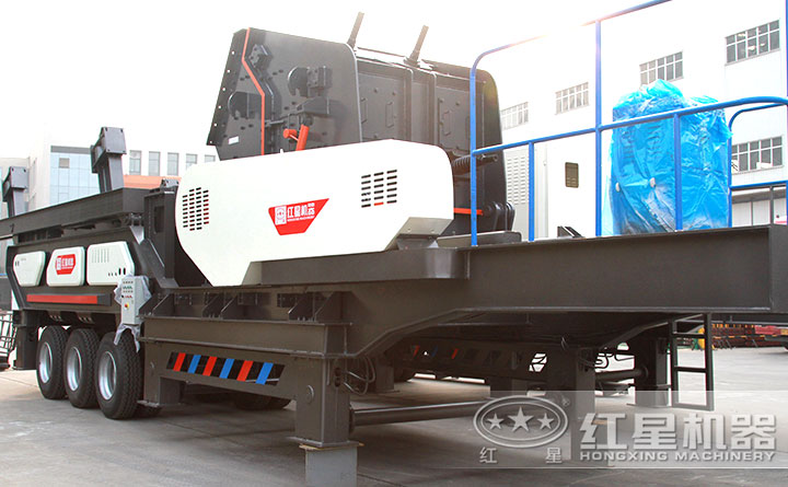 移動反擊式碎石機 移動反擊式碎石機