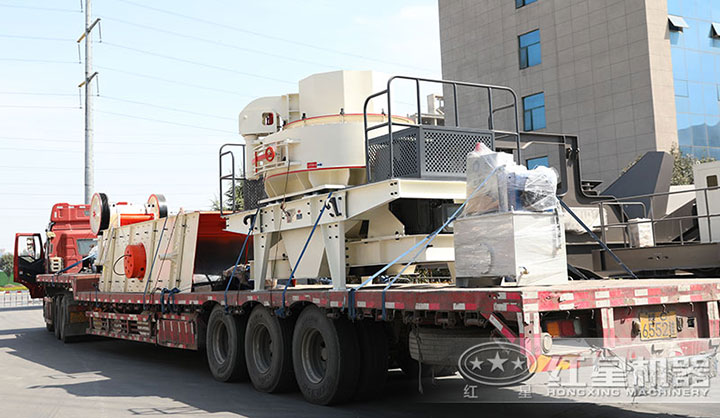 制砂設(shè)備發(fā)貨現(xiàn)場 制砂設(shè)備發(fā)貨現(xiàn)場