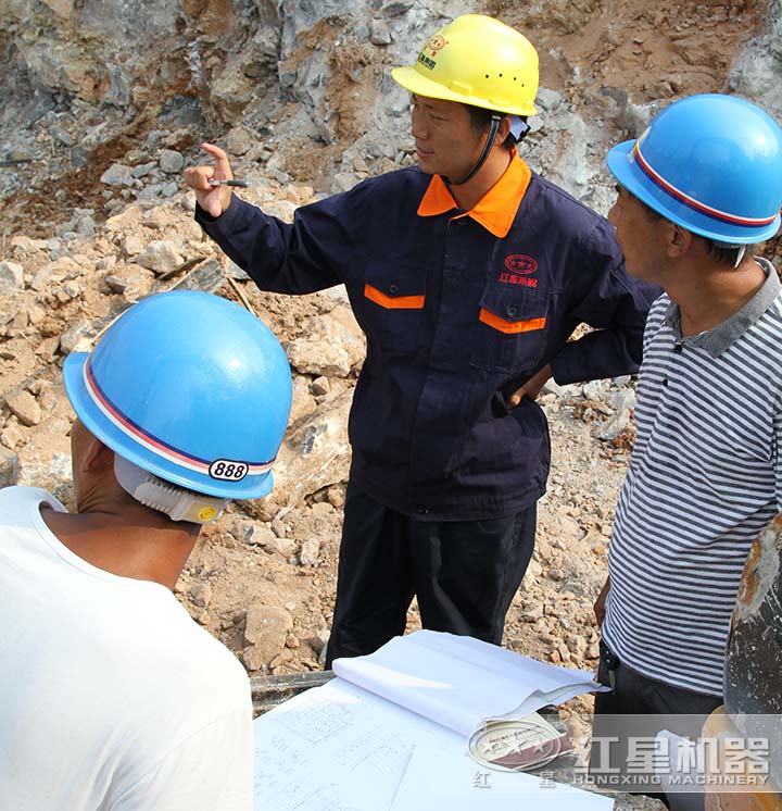 技術人員現場指導設備安裝 技術人員現場指導設備安裝