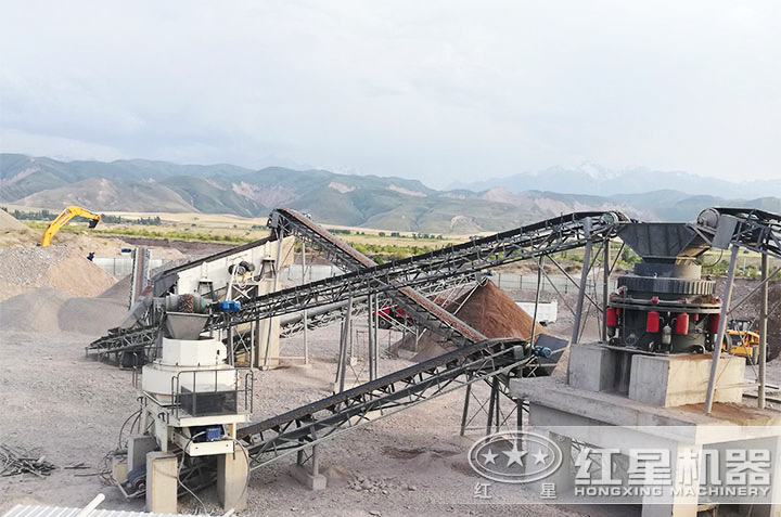 鵝卵石制砂現場 鵝卵石制砂現場