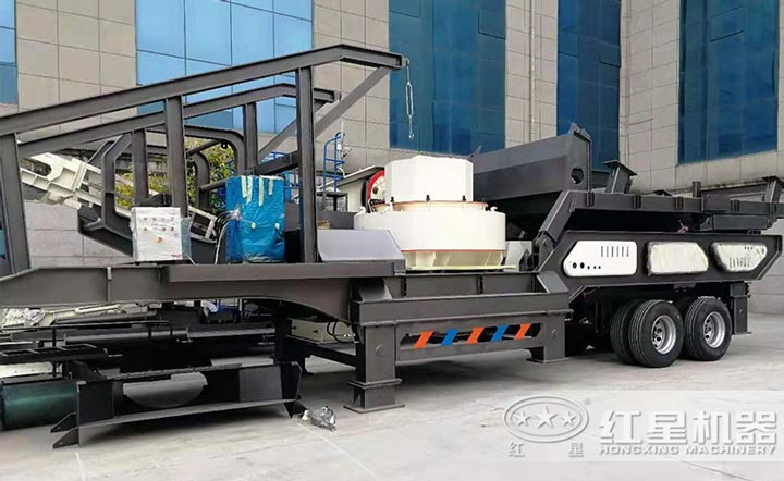 移動(dòng)式制砂機(jī)可直接開(kāi)到作業(yè)場(chǎng)地,方便作業(yè) 移動(dòng)式制砂機(jī)可直接開(kāi)到作業(yè)場(chǎng)地,方便作業(yè)