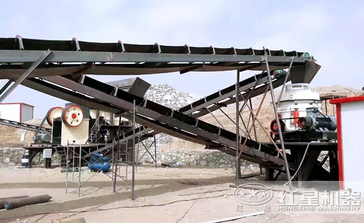 當物料較大時,可選擇破碎設備先進行處理 當物料較大時,可選擇破碎設備先進行處理