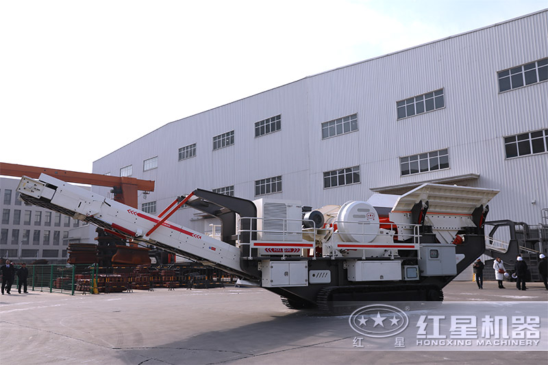 紅星履帶式碎石機廠區 紅星履帶式碎石機廠區